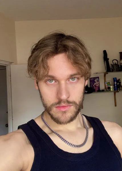 Escorts Melbourne, Australia SeithGunn