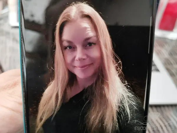 Escorts Kiel, Germany Vollbusige Anna