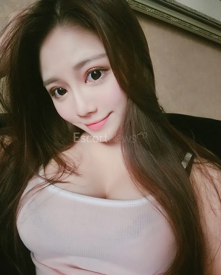 Escorts Hong Kong Lori