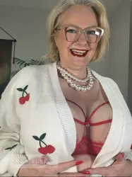 Escorts Halifax, Nova Scotia Reisha Emily