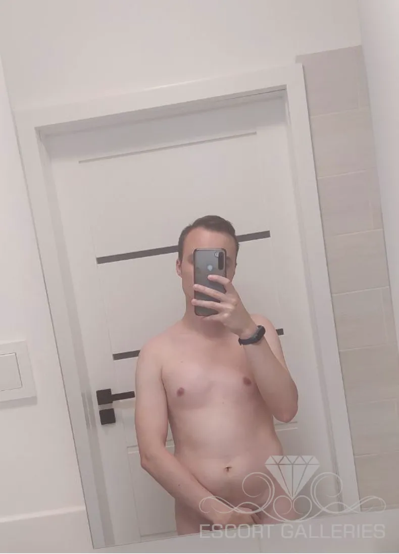 Escorts Warsaw, Poland null