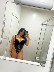 Escorts Cannes, France Paula