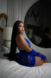 Escorts Honolulu, Hawaii ElegantEmi