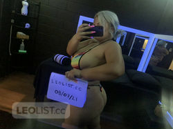 Escorts Lethbridge, Alberta $exy BustyTight Student