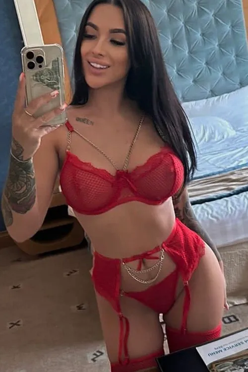 Escorts Berlin, Germany Hina Top