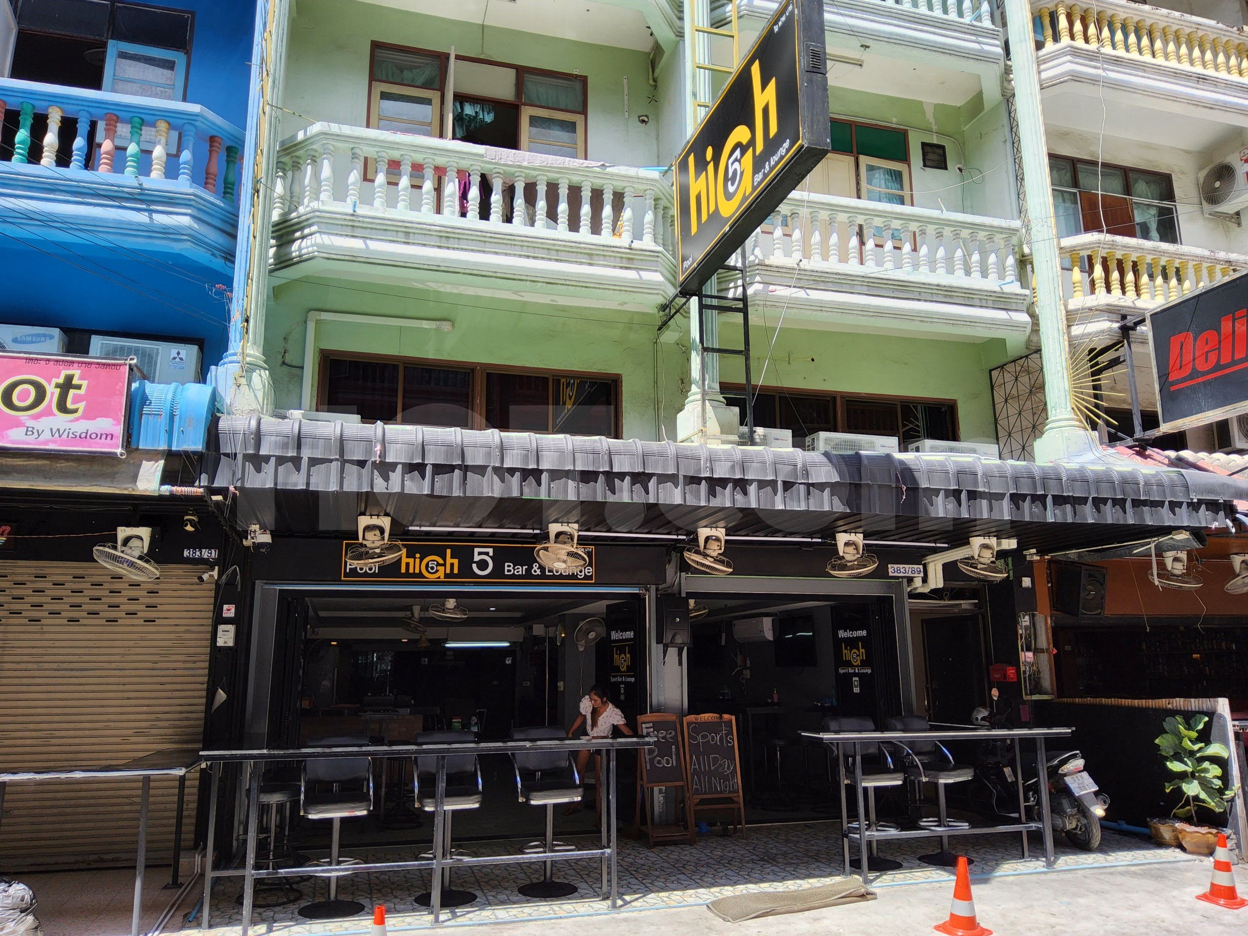 Pattaya, Thailand High 5 Bar and Lounge