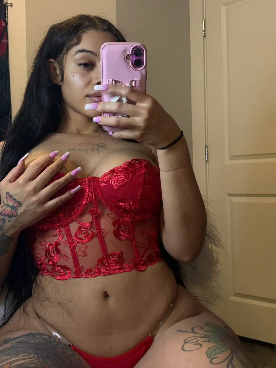 Escorts Calgary, Alberta Jenny