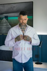 Escorts Perth, Australia Salvador Darling - male Escort 


