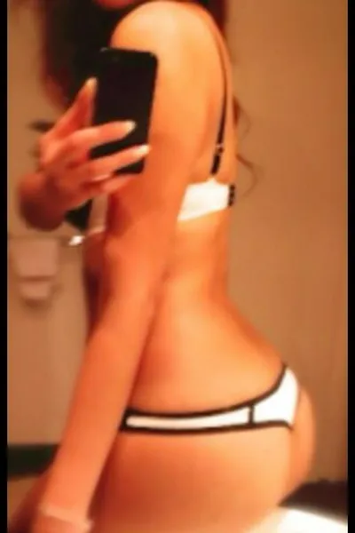 Escorts Kuala Lumpur, Malaysia Romantic Time With Great Escort Jamie
