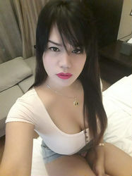 Escorts Makati City, Philippines Curvy Busty Vivian Ts