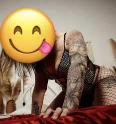 Escorts Medicine Hat, Alberta BBBJ specials today!! $ single