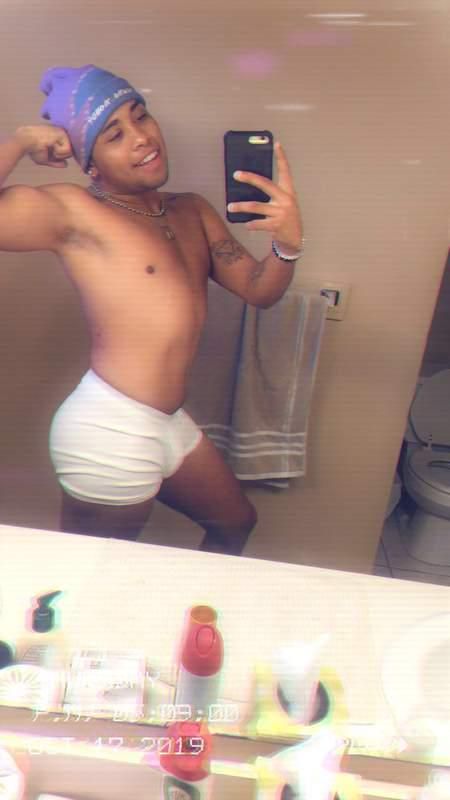 Escorts Fayetteville, Arkansas Sexy red bone 😜🍑new to town🌆let’s kick it 🍆