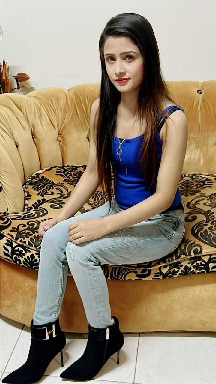 Escorts Abu Dhabi, United Arab Emirates Eshita Indian Model