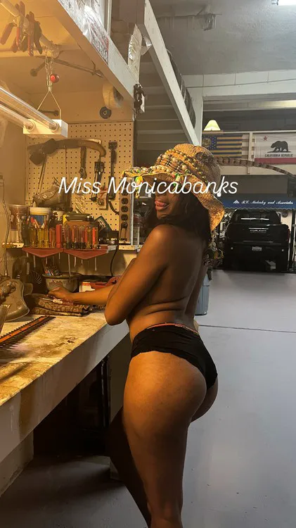 Escorts Burlingame, California Bookingwithmonica