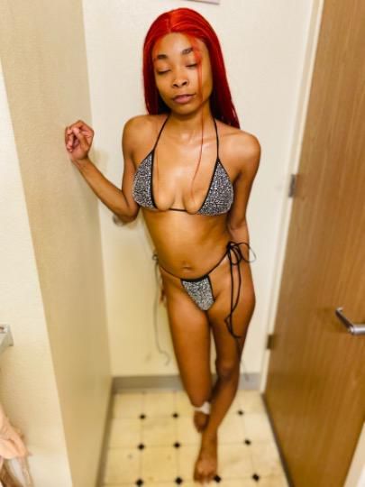 Escorts North Bay, Wisconsin Chocolate Coated Kitty💦 (outcall ONLY)