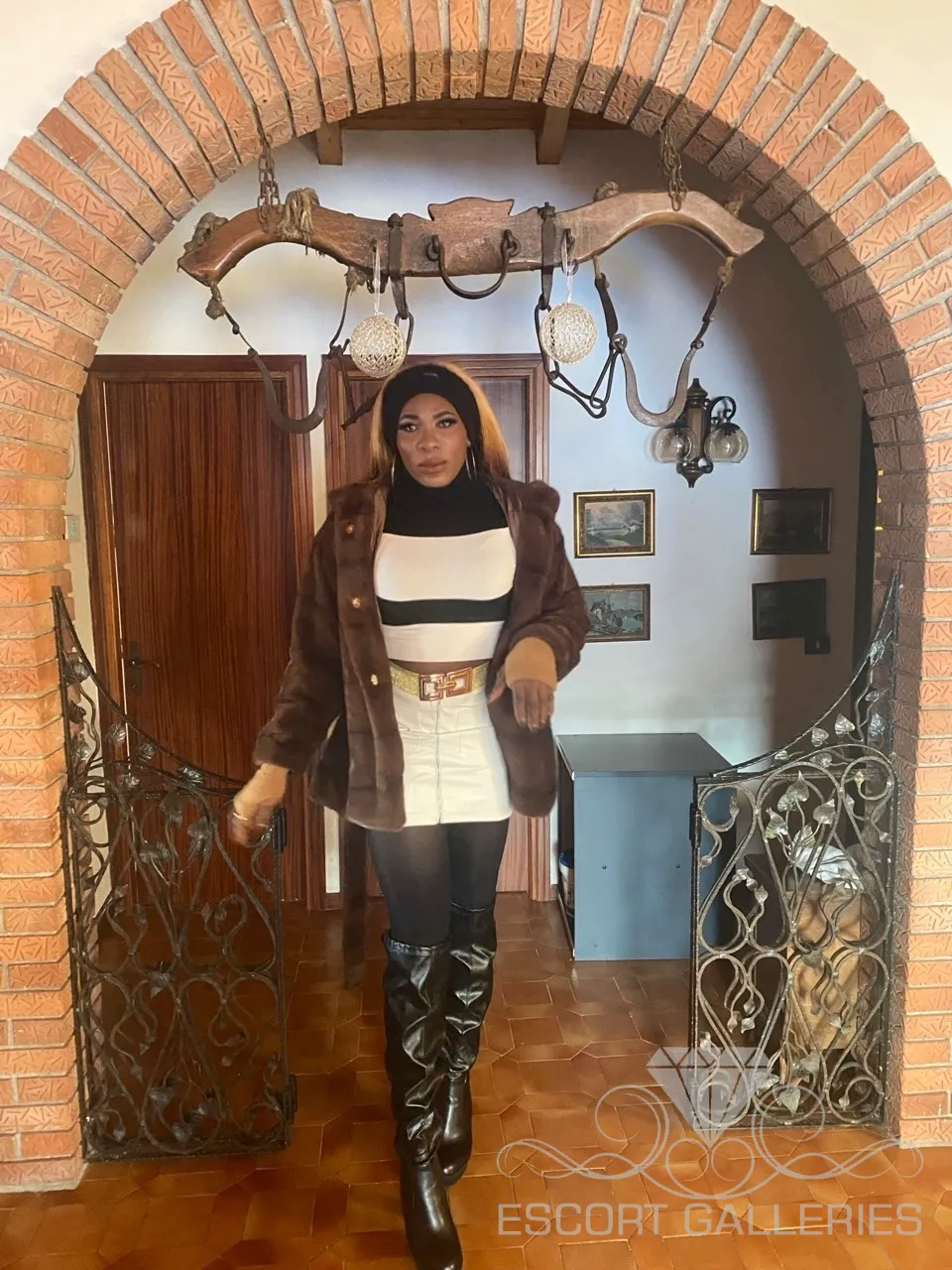 Escorts Hamburg, Germany Tsarah