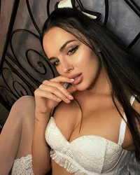 Escorts Dubai, United Arab Emirates Selina