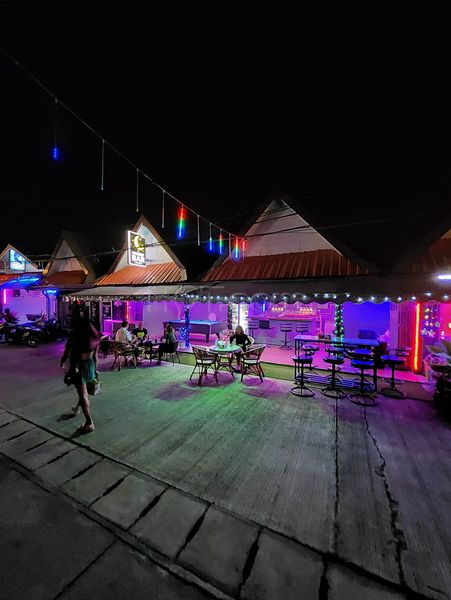 Beer Bar / Go-Go Bar Ko Samui, Thailand Crescent Bar