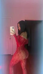 Escorts Prince Albert, Saskatchewan Bella