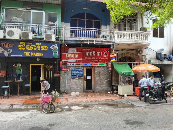Beer Bar / Go-Go Bar Phnom Penh, Cambodia Bunny Bar