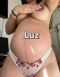 Escorts Houston, Texas Luz madurita, masaje real piedras calientes y más.