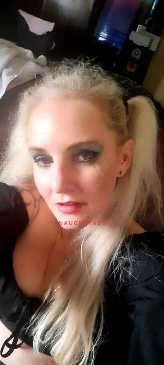 Escorts Gold Coast, Australia Candy Rotton
