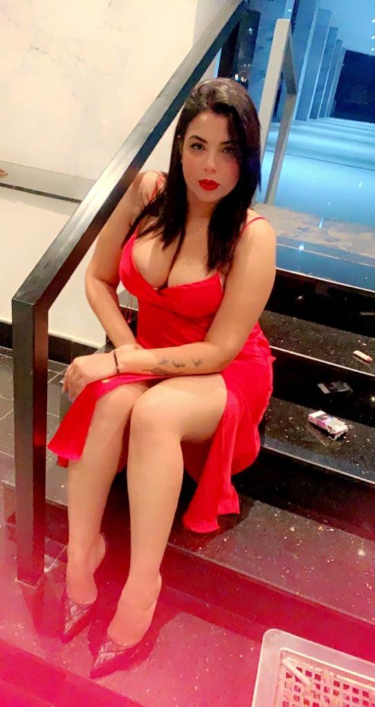 Escorts Dubai, United Arab Emirates لبنى Loubna