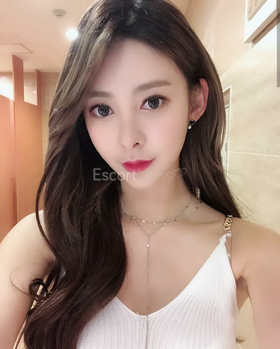 Escorts Hong Kong ha-young Kim