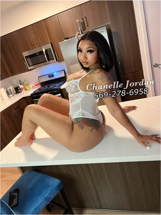 Escorts Charlottesville, Virginia ChanelleJordan