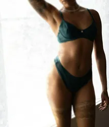 Escorts Winnipeg, Manitoba Savannah