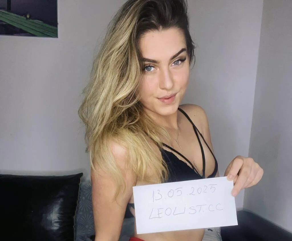 Escorts Niagara Falls, Ontario Julya