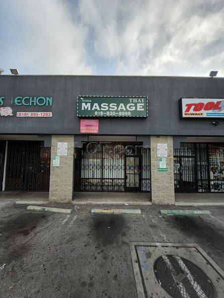 Massage Parlors North Hills, California Iyana Thai Massage