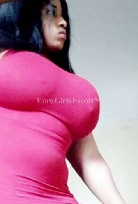 Escorts Douala, Cameroon Disponible.Available