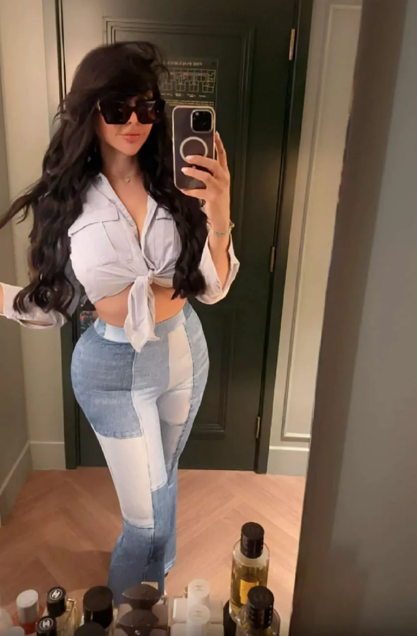 Escorts Istanbul, Turkey غرام ARAB SEX DOLL Arab Misstress XL