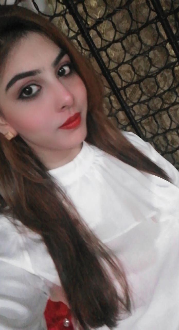 Escorts Sharjah, United Arab Emirates Model Neelam Indian