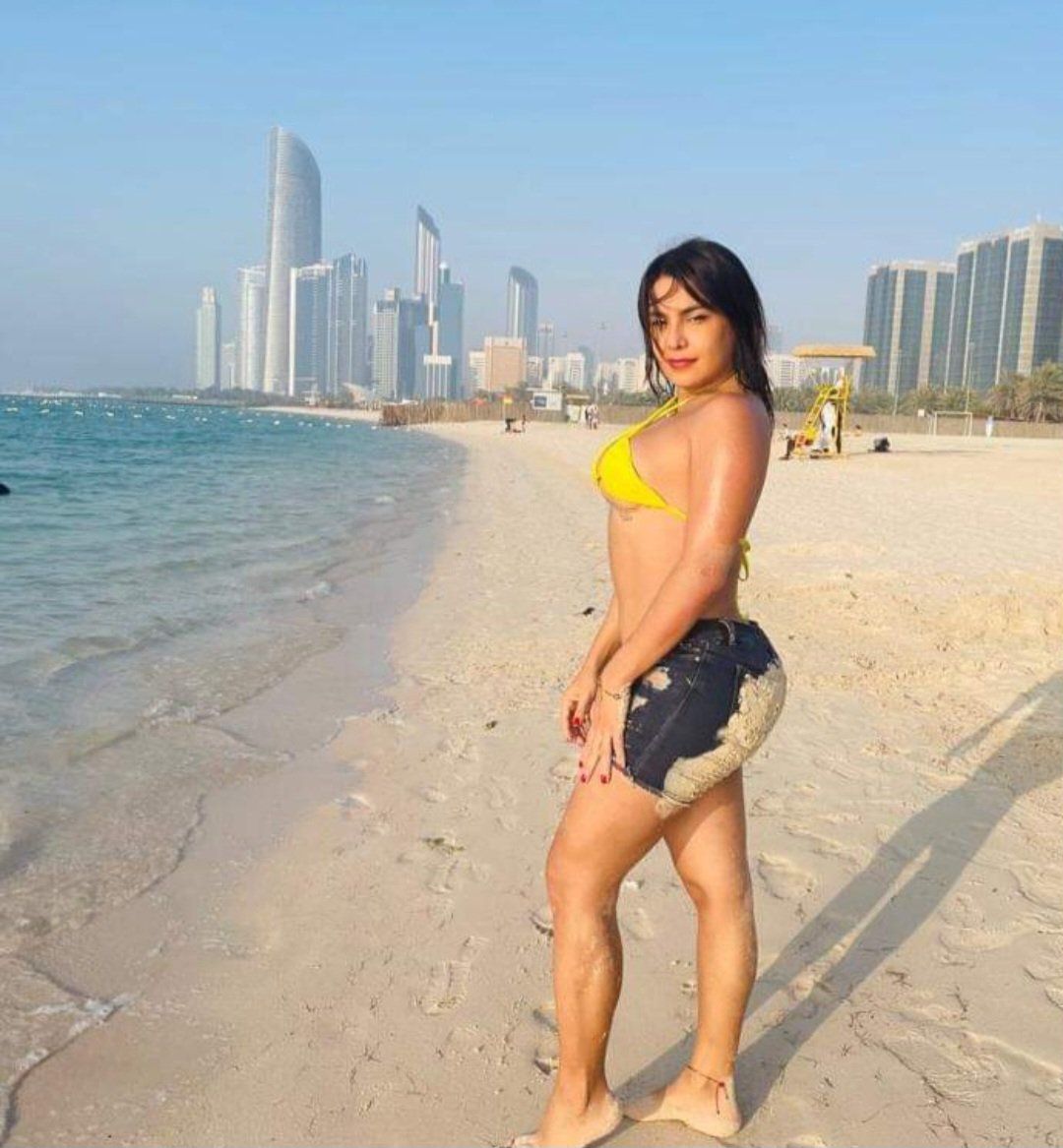 Escorts Abu Dhabi, United Arab Emirates Camila! Colombiana
