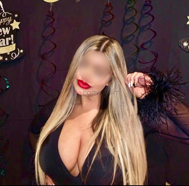 Escorts Honolulu, Hawaii LAYLA LOVE