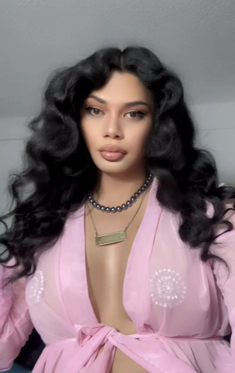 Escorts Honolulu, Hawaii Best GFE TS