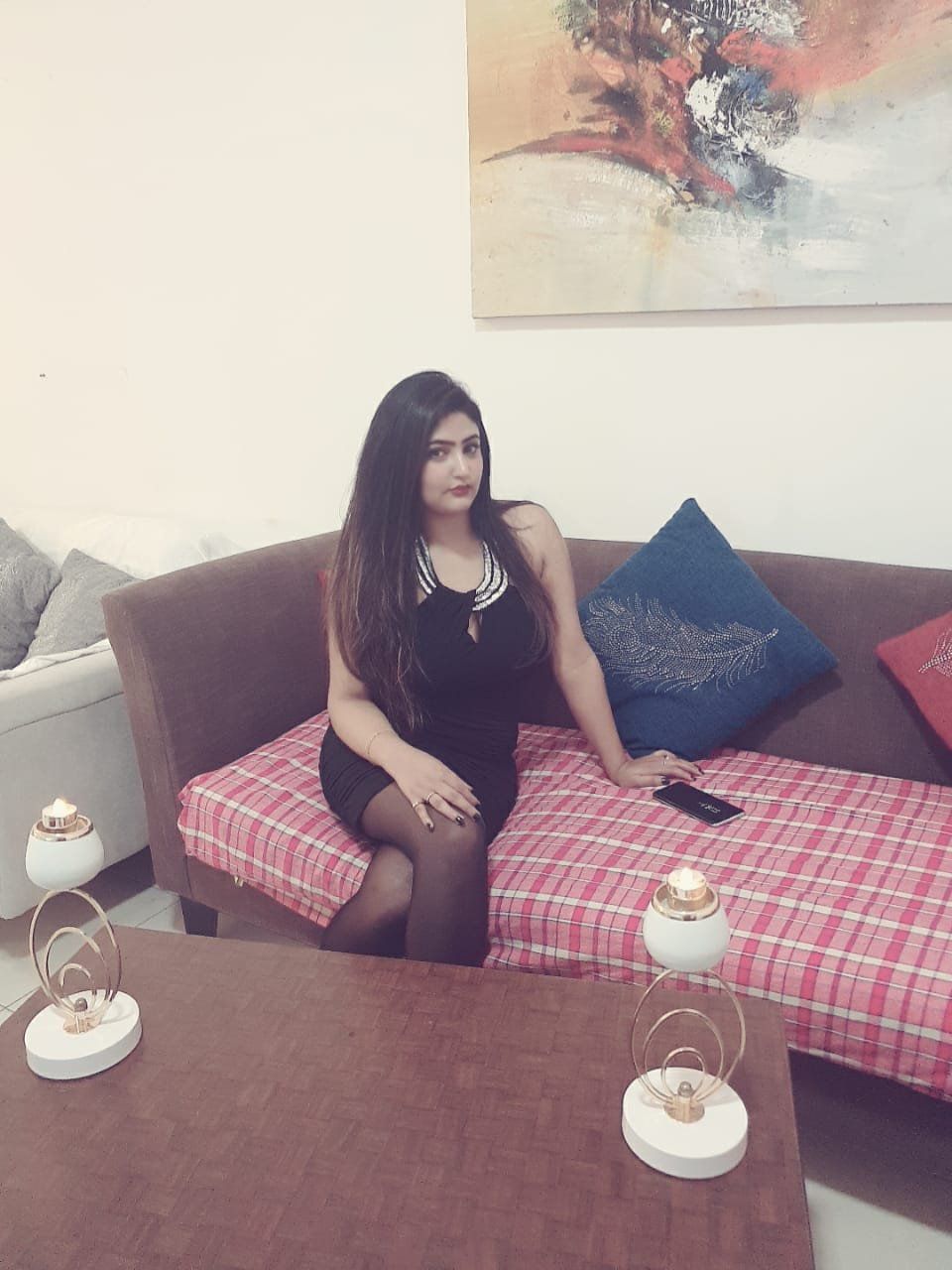 Escorts Sharjah, United Arab Emirates Mahi Indian Milf