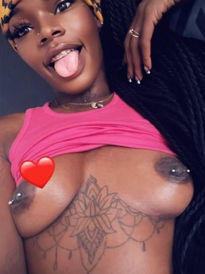 Escorts Portsmouth, Virginia Hey baby it’s Nency 😘 here for a good time not long 👅💦 come releaseall your stress and let me satisfy you😝