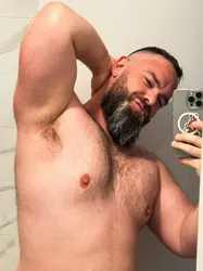Escorts Montreal, Quebec Mikeystoners