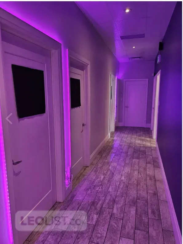Escorts Vaughan, Ontario Synergy Massage