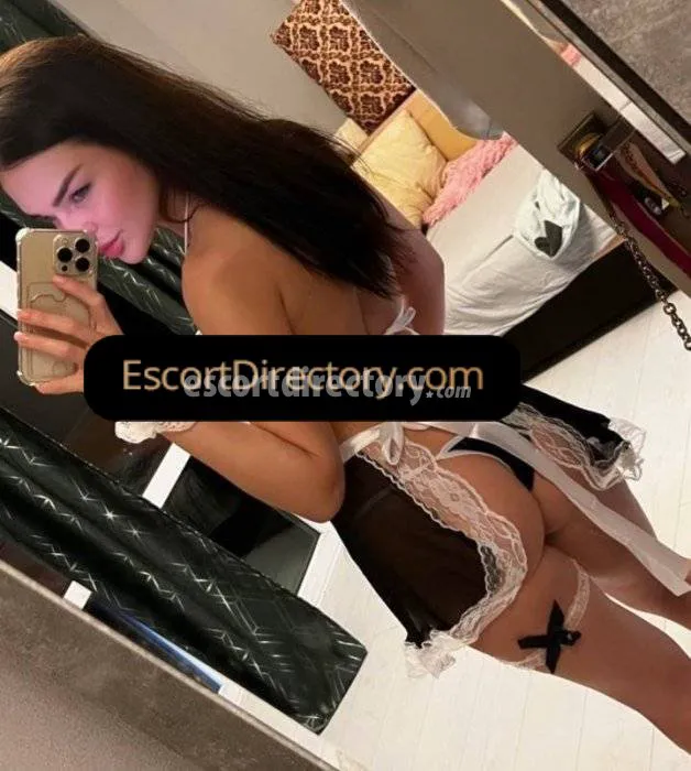 Escorts Bucharest, Romania Zyzy
