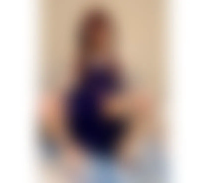 Escorts Leeds, England Transensual Leeds city outskirts