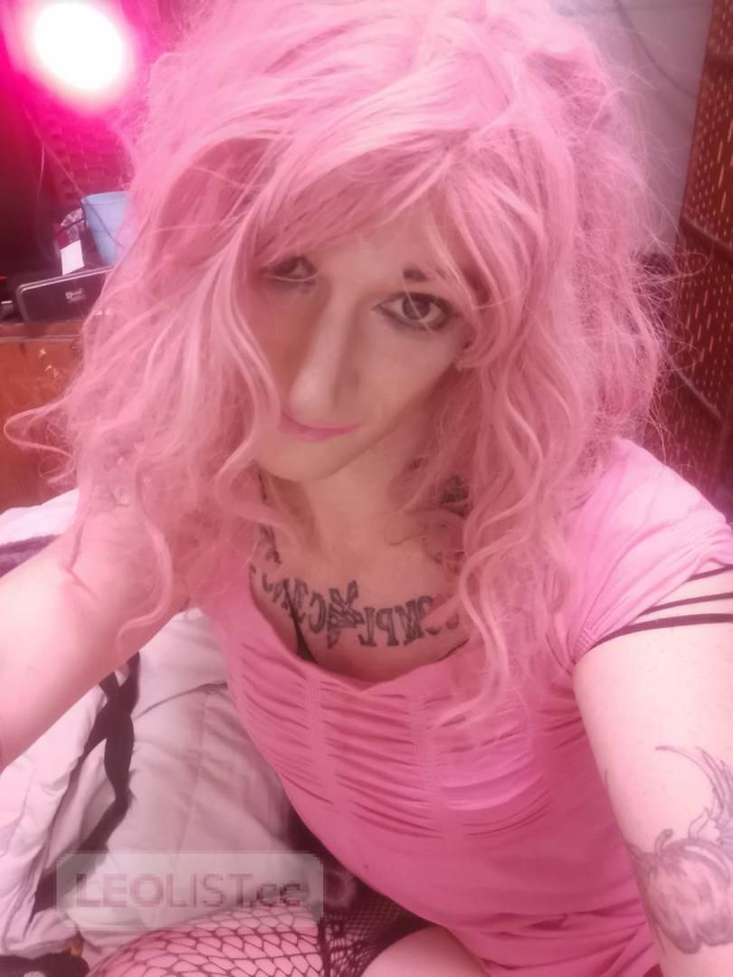 Escorts Windsor, Connecticut Windsor - Vers bottom sub tgirl! Daddy let's play?