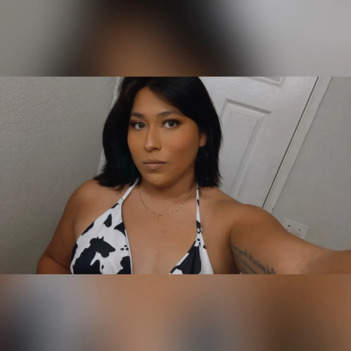 Escorts Anaheim, California Doing In/ Out Text