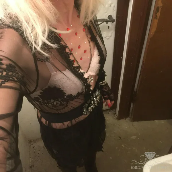 Escorts Berlin, Germany TS Lia Sophia