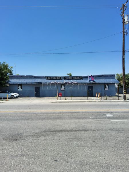 Strip Clubs Bakersfield, California Teaser Pleaser Club