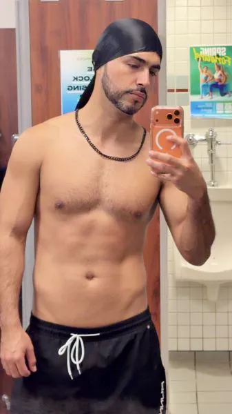 Escorts Vancouver, British Columbia LatinFireCowboy