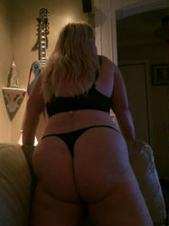 Escorts Queens, New York mature  bbw cougar outcall with class $